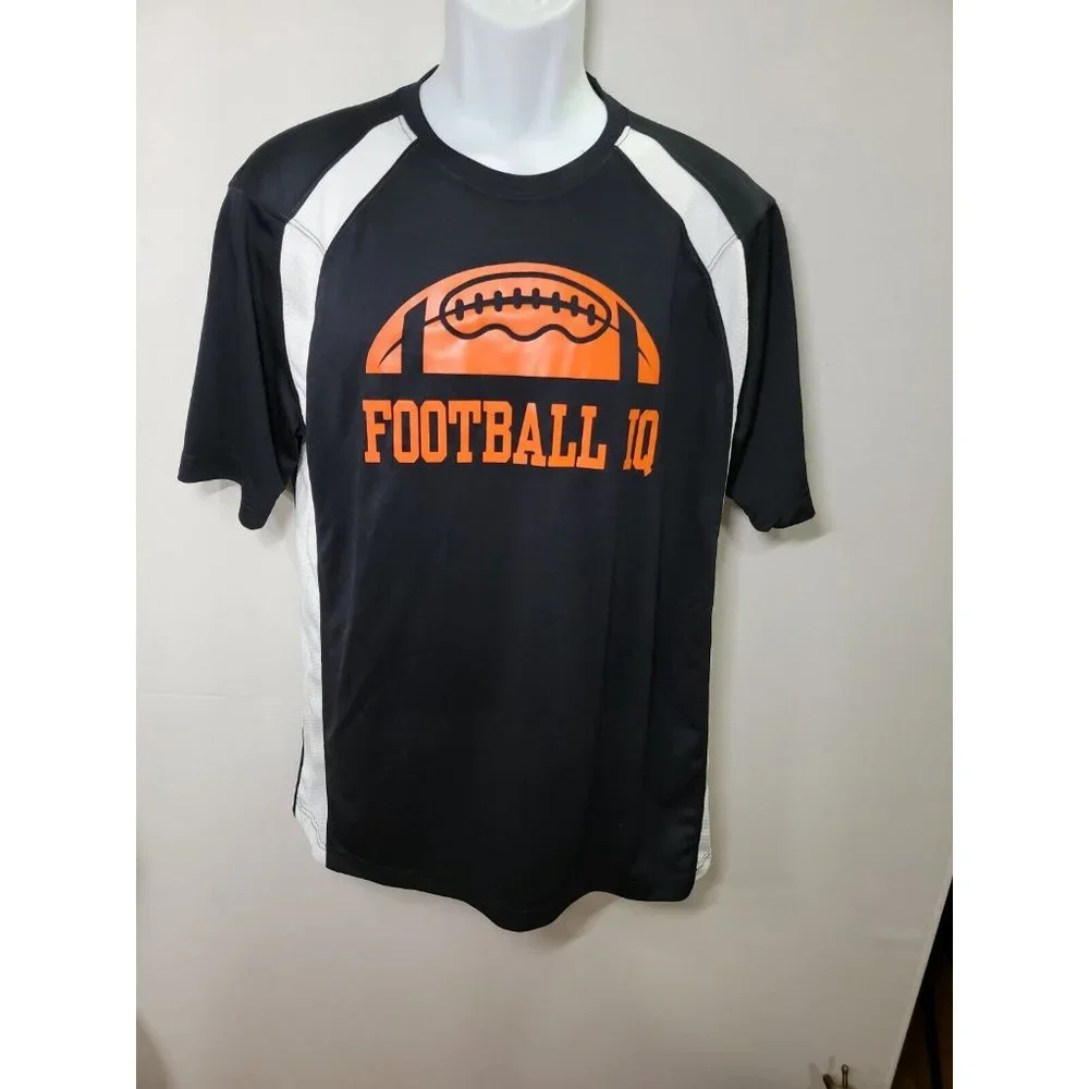 Lot of 5 Assorted Men Shirts ( 4 t-shirts, 1 sweater ) Size M (medium) - Picture 6 of 9